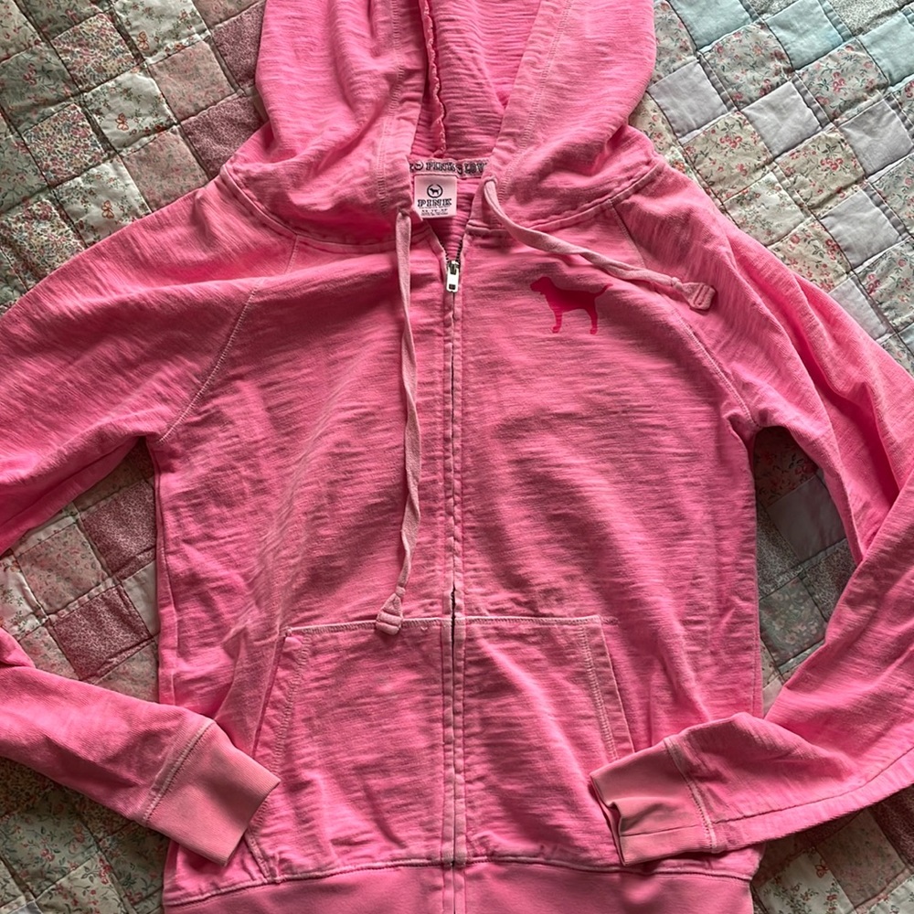 2000’s PINK hoodie